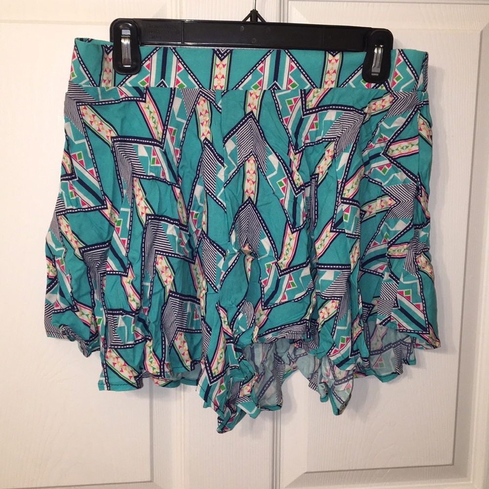 Tribal Chevron shorts